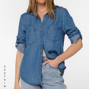 Velvet Heart Riley Venice Sky shirt